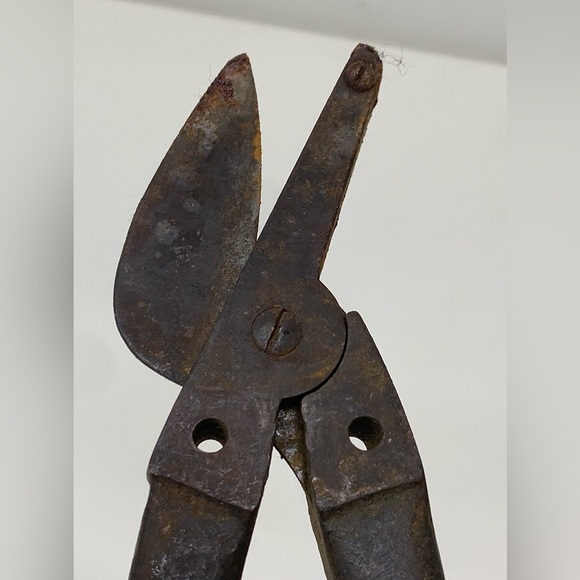 Early 20th Century Antique 13” Heavy Duty Sheet Metal Cutting Tin Snip Shears - Picture 9 of 16